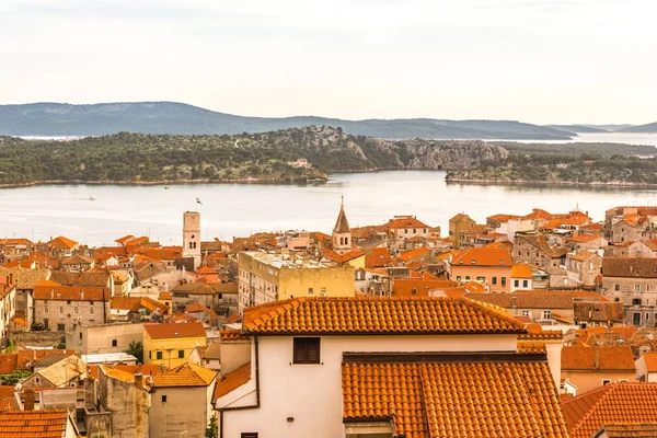 Sibenik eski şehir panoraması, Barone kale görünümünden: Sibenik Hırvatistan, 29,2017 olabilir