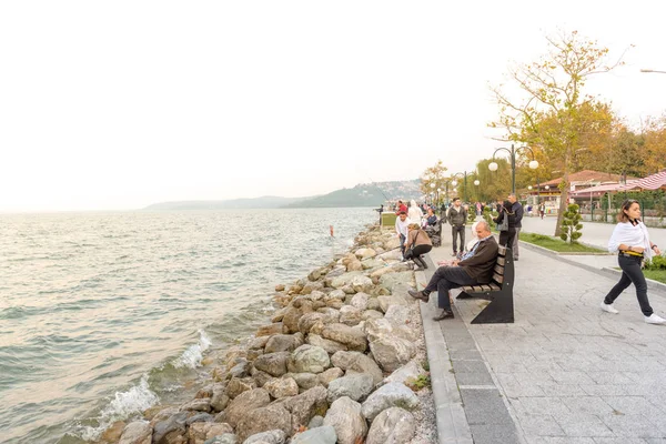 Niet Geïdentificeerde Mensen Tijd Doorbrengen Lake Sapanca Een Populaire Bestemming — Stockfoto