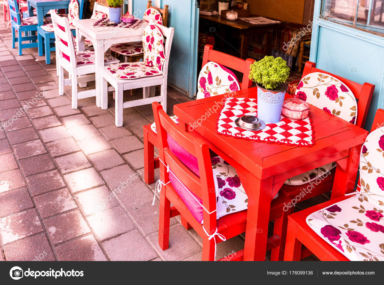 Retro Vintage View Pastel Coffee Shop Wooden Tables Chairs Balat