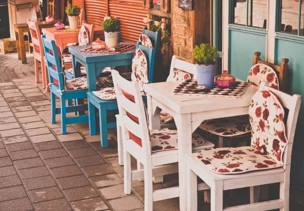 Retro Vista Vintage Café Pastel Com Mesas Madeira Cadeiras Balat — Fotografia de Stock