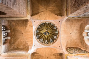 Jesus Pantokrator ve Havariler Fethiye Camii Çarşamba,'yakınında Istanbul,Turkey.15 Fatih İlçesi, Ekim, 2017 tasvir Fethiye Kilisesi'nin merkezi kubbe iç panoramik manzaralı