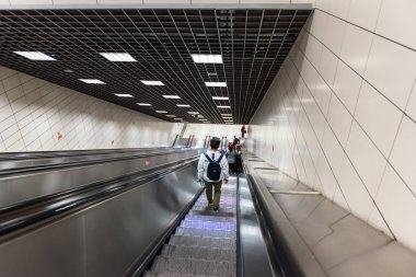 Marmaray tren ulaşım sistemidir Asya ve Avrupa arasında