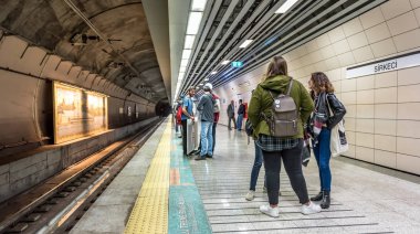 Marmaray tren ulaşım sistemidir Asya ve Avrupa arasında