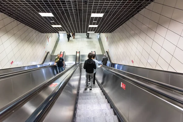 Kolejowej Marmaray jest system transportu pomiędzy Europą i Azją — Zdjęcie stockowe