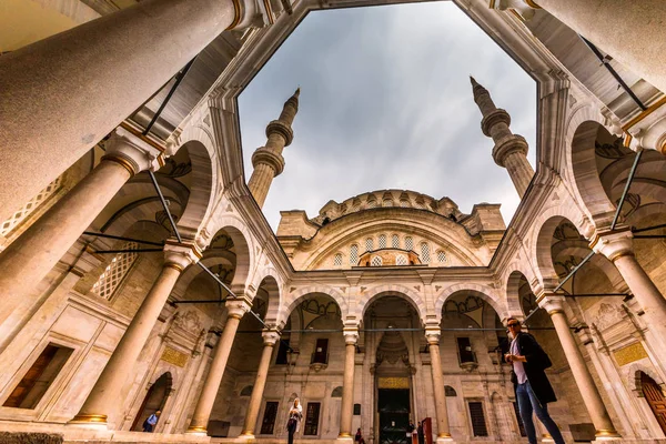 Vista Exterior Mesquita Nuru Osmaniye Que Foi Encomendada Partir Ordem — Fotografia de Stock