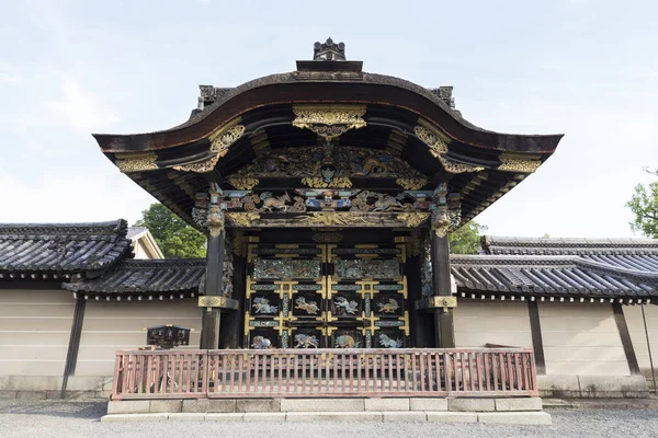 Kyoto Nishi Hongan ji templo puerta de karamon — Foto de Stock