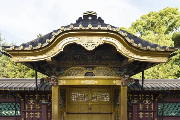 Puerta de Karamon en el santuario dorado de Toshogu en Tokio Japón — Foto de Stock
