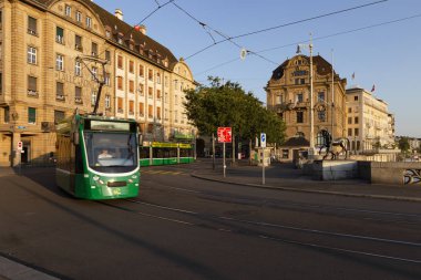 İsviçre 'nin Basel kentindeki üç kral oteli.