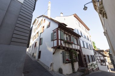 Basel 'de yarı ahşap şirin bir ev.