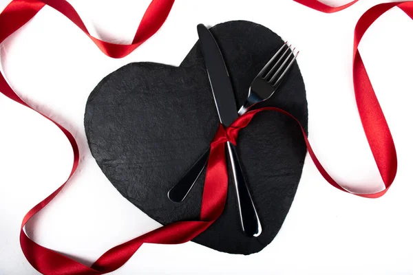 San Valentino Amore Romantico Set Cena Sfondo Bianco Nastro Rosso — Foto Stock
