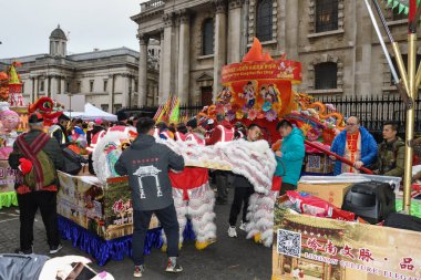Londra, Birleşik Krallık, 25 Ocak 2020: Çin Yeni Yılı geleneksel Çin takviminde yeni yılın başlangıcını kutlayan Çin festivali..