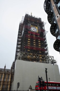 Londra, Birleşik Krallık, 24 Ocak 2020: Big Ben 'in yenilemesi, restorasyonu devam ediyor
