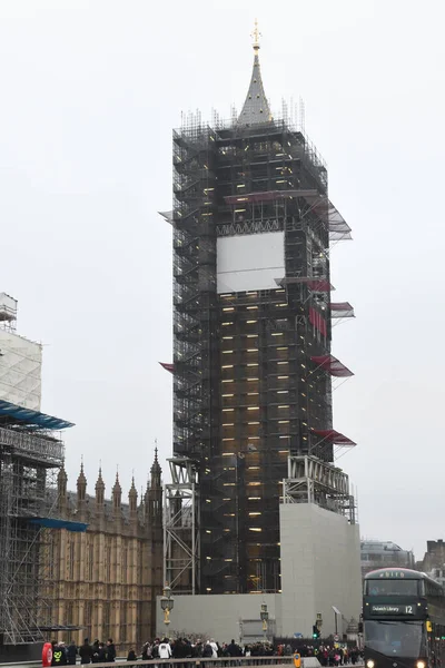 Londra, Birleşik Krallık, 24 Ocak 2020: Big Ben 'in yenilemesi, restorasyonu devam ediyor