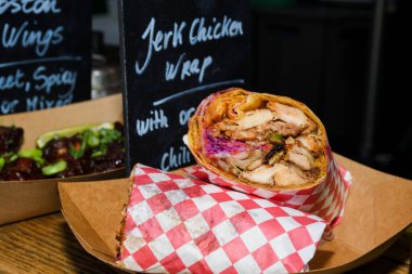 Taze Yemek Büfesi Yemek Yemeği Paylaşım Partisi Konsepti