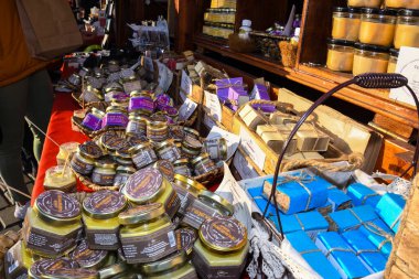 Piyasadaki Noel süsleri