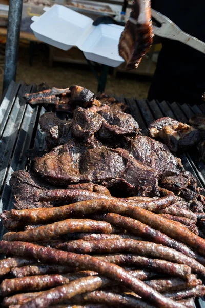 Carne Fresca Parrilla Embutidos Cerdo Pollo Picado Carne Mici Durante — Foto de Stock