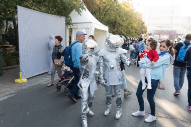 Bükreş, Romanya, 21 Eylül 2019: Bükreş 'te her yıl bir sokak yemeği ve performans festivali düzenleniyor