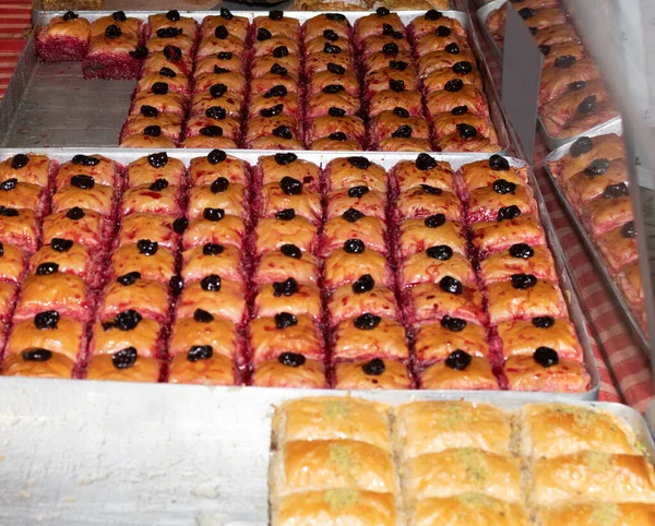 Bandeja Escaparate Con Postre Tradicional Turco Baklava Postres Miel Dulce — Foto de Stock