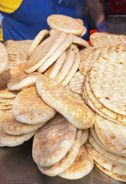 Tumpukan Roti Datar Pita Segar Gluten Free Lebanese Greek Specialist — Stok Foto