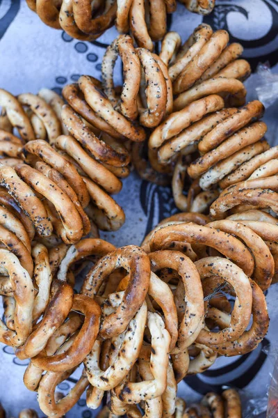 Los Pretzels Alemanes Echan Uno Sobre Otro Grupo Pretzels Secos —  Fotos de Stock