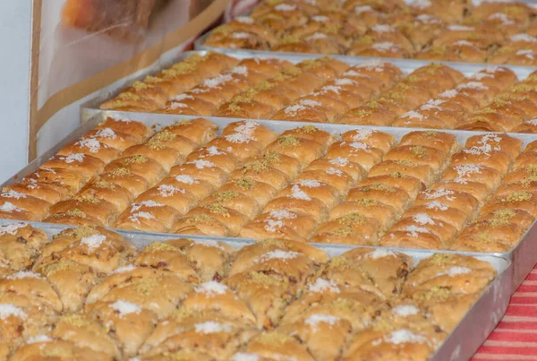 Tradiční Baklava Sladké Dezertní Lahůdky Kataif Pečivo Při Hotelové Brunch — Stock fotografie