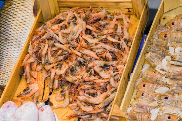 Estambul Turquía 2019 Mariscos Frescos Encimera Del Mercado Pescado Venta — Foto de Stock