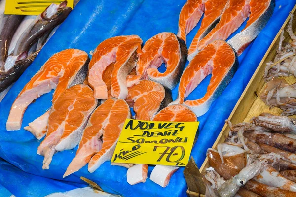 Estambul Turquía 2019 Mariscos Frescos Encimera Del Mercado Pescado Venta —  Fotos de Stock