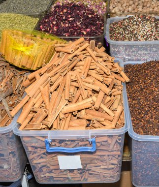 Mısır Çarşısı. İstanbul, Türkiye 'deki Baharat Pazarı kentin en büyük pazarlarından biri.