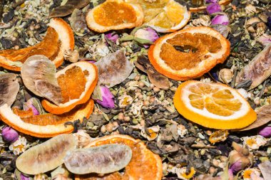 İstanbul 'da çeşitli çay ve baharatlar Türkiye' de ve Grand Bazaar 'da