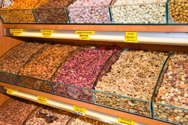 Mısır Çarşısı. İstanbul, Türkiye 'deki Baharat Pazarı kentin en büyük pazarlarından biri.