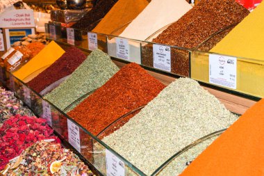 Mısır Çarşısı. İstanbul, Türkiye 'deki Baharat Pazarı kentin en büyük pazarlarından biri.