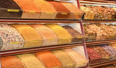 Mısır Çarşısı. İstanbul, Türkiye 'deki Baharat Pazarı kentin en büyük pazarlarından biri.