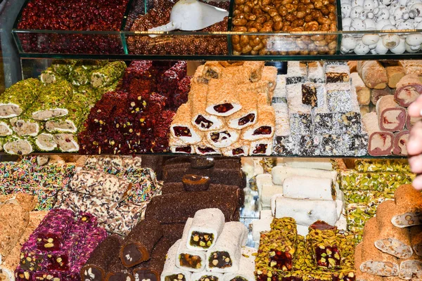 Traditionele Lokumbroodjes Een Zoet Dessert Turkse Lekkernijen Gebak Met Verschillende — Stockfoto