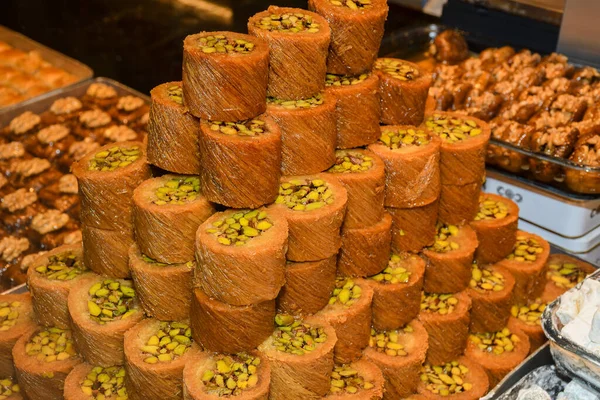 Delicias Tradicionales Postre Dulce Baklava Pastelería Cataif Durante Brunch Buffet — Foto de Stock