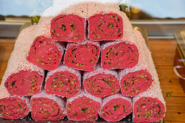 Traditionelle Lokum Rolls Ein Süßes Dessert Türkische Köstlichkeiten Gebäck Mit — Stockfoto