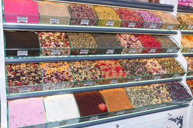 Mısır Çarşısı. İstanbul, Türkiye 'deki Baharat Pazarı kentin en büyük pazarlarından biri.