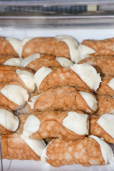 Cannoli Італійські Тістечка Які Виникли Острові Сицилія Сьогодні Основним Продуктом — стокове фото