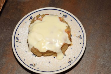 Varşova, Polonya, 21 Ocak 2020: Polonya 'nın başkentinde Pracownia Cukiernicza adlı ünlü tarihi çörekçi