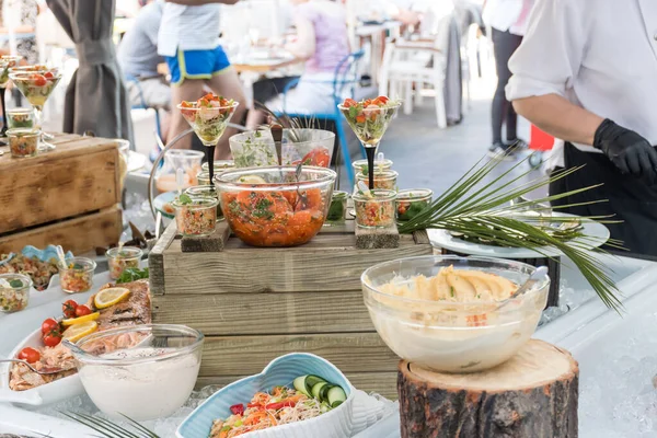 Luxe Catering Bij Het Zwembad Food Bloggers Event Banket Bruiloft — Stockfoto