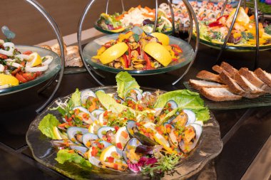 Yemek Büfesi Yemek Yemeği Partisi Paylaşım Konsepti, Paskalya brunch 'ı bir otelde ya da etkinlikte