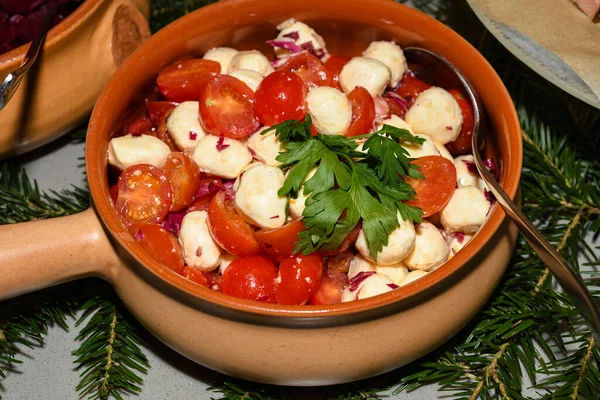 Salată Caprese Mozzarella Rosii Cherry Selecția Alimentelor Timpul Prânzului Duminică — Fotografie, imagine de stoc