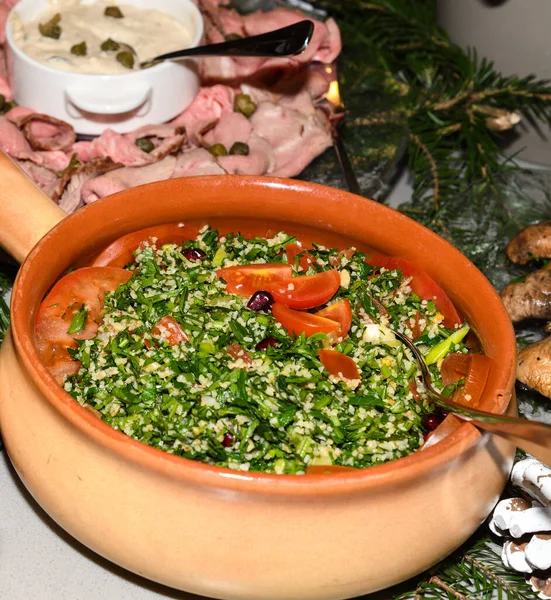 Tabbouleh Est Une Salade Végétarienne Levantine Faite Principalement Persil Finement — Photo