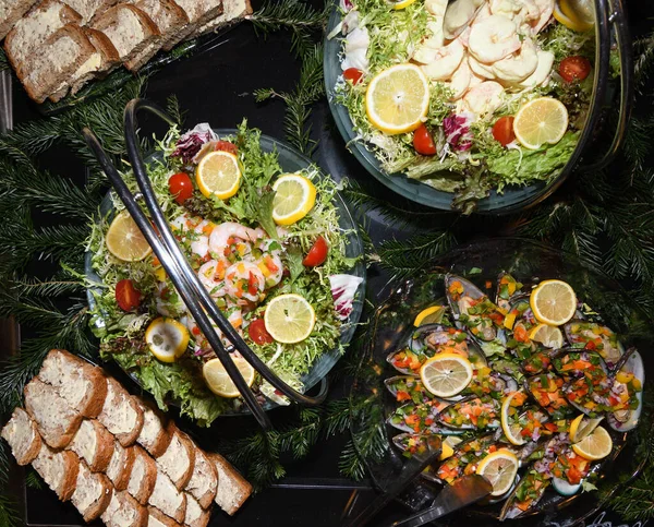 Marinierter Shrimp Cocktail Muscheln Salatgemüse Während Des Hotel Brunch Buffets — Stockfoto