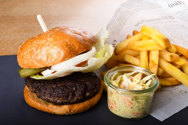 Burger Bœuf Juteux Galettes Viande Hachée Aux Épices Avec Feu — Photo