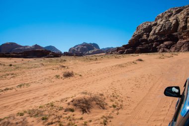Amman, Ürdün, 17 Mart 2019: Wadi Rum (Ay Vadisi) Ürdün 'ün en güneyinde, Arap çölünün batı kıyısında yüksek bir platoda yer almaktadır..