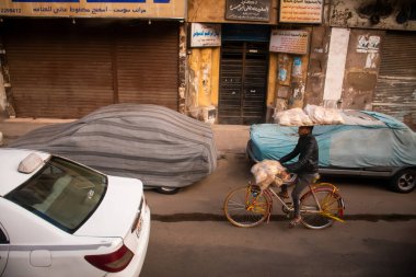 Kahire, Mısır, 24 Aralık 2018: Kahire şehir merkezi sokakları