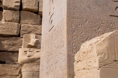 Kahire, Mısır, 24 Aralık 2018: Mısır 'daki Luxor Tapınağı, Karnak kompleks tapınağı