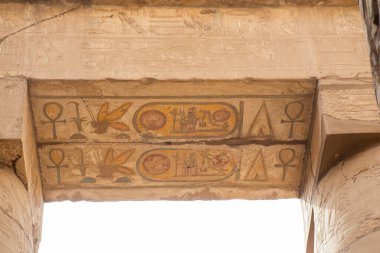 Kahire, Mısır, 24 Aralık 2018: Mısır 'daki Luxor Tapınağı, Karnak kompleks tapınağı