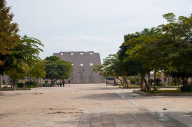 Kahire, Mısır, 24 Aralık 2018: Mısır 'daki Luxor Tapınağı, Karnak kompleks tapınağı