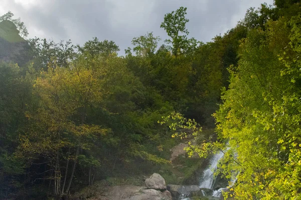 2019年4月9日 ローマ カシウラータ ルーマニアのカサダ ロトリスター滝 — ストック写真